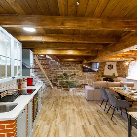 Casa Pepe Holiday home Nogueira De Ramuin